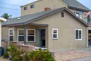 featured image of 136 Oxnard Ave