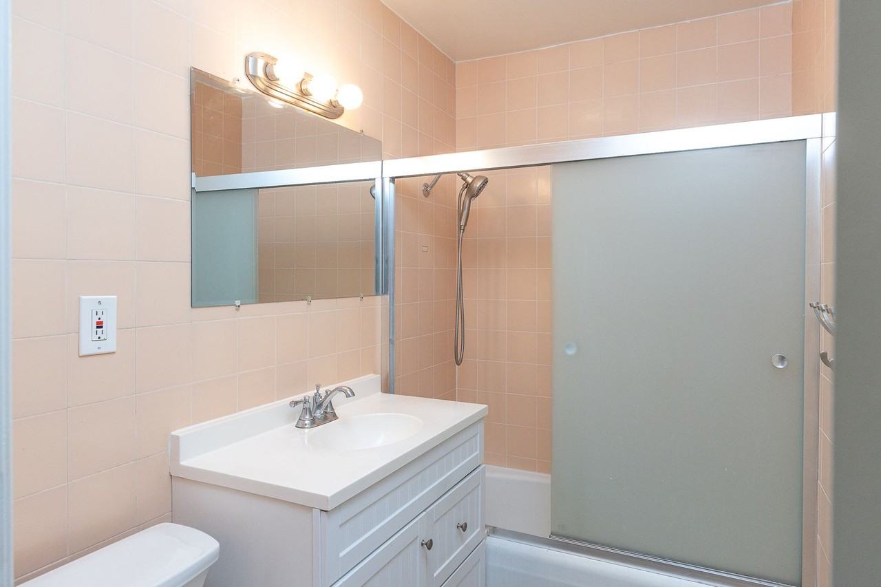 136 Oxnard Ave - Photo 6 of 28