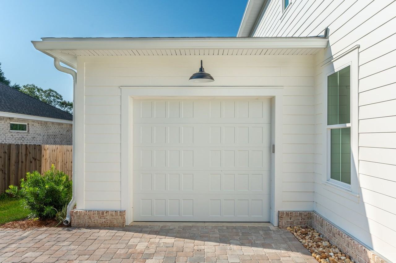 289 Glen Ave - Photo 3 of 50