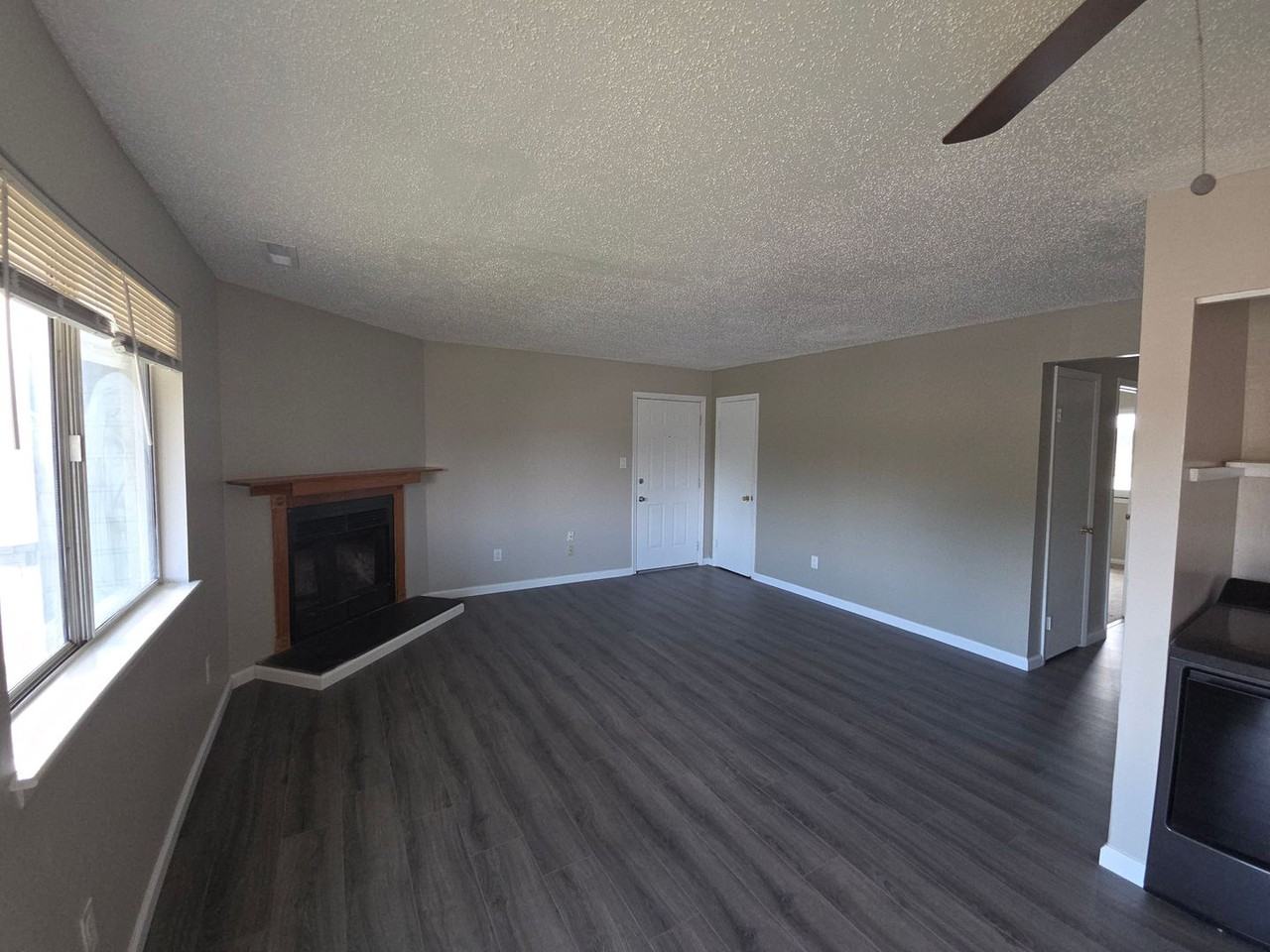 9516 4th Bay St - Photo 7 of 11