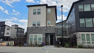 11014 E Hinsdale Cir - Photo 1 of 1