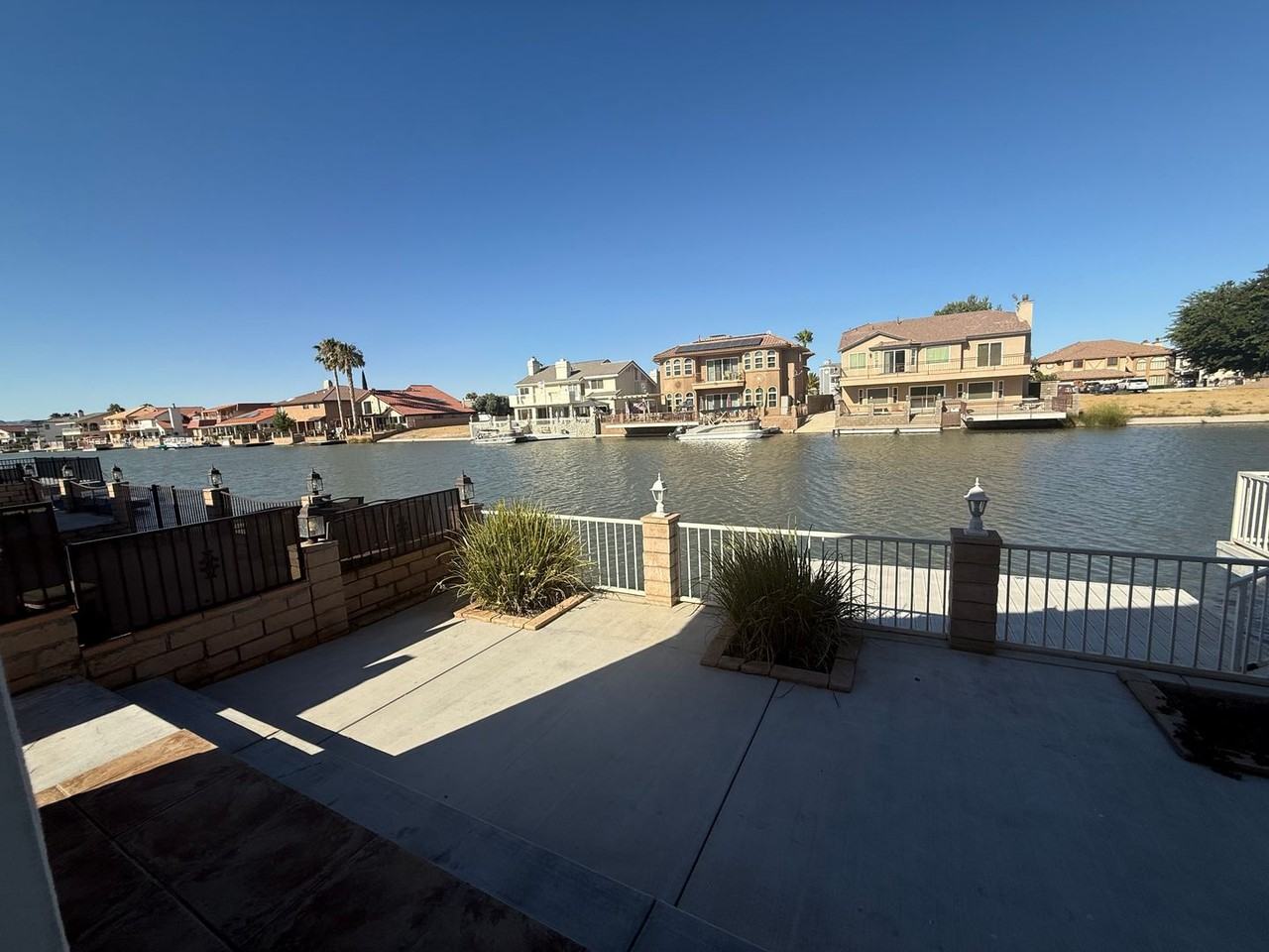 13425 Spring Valley Pkwy - Photo 2 of 38