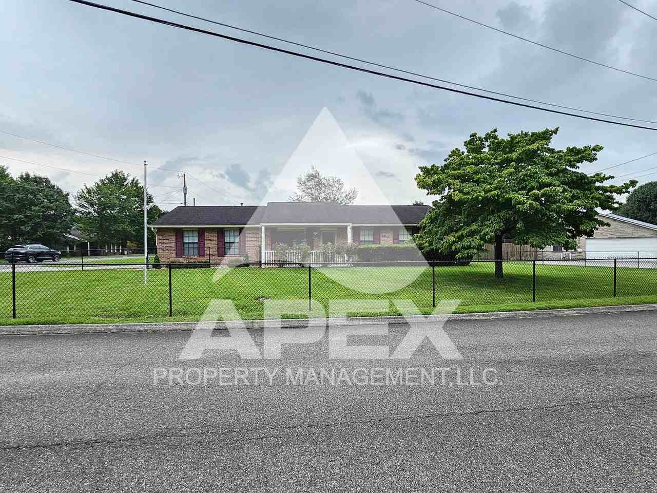5537 Jericho Ln - Photo 3 of 29