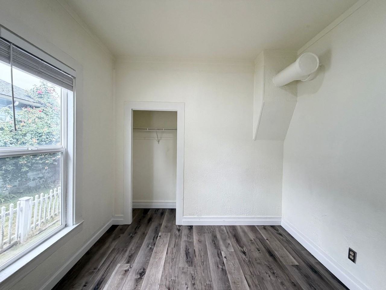304 W Willis St - Photo 6 of 16