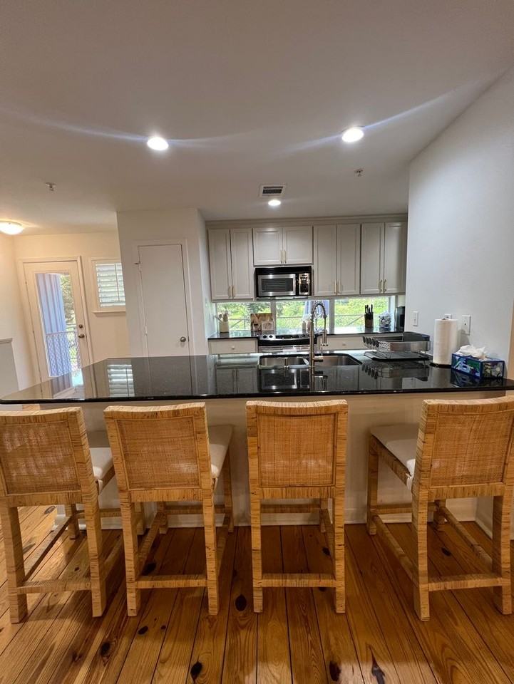 1720 Nicholson Dr - Photo 6 of 29