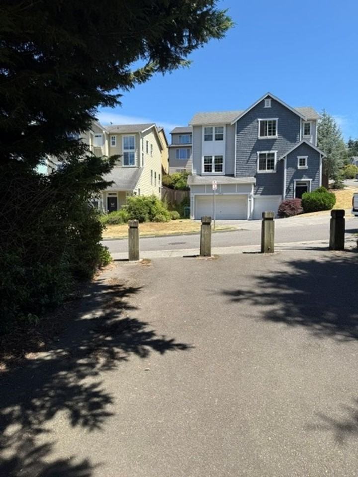 20933 13th Pl W - Photo 2 of 6