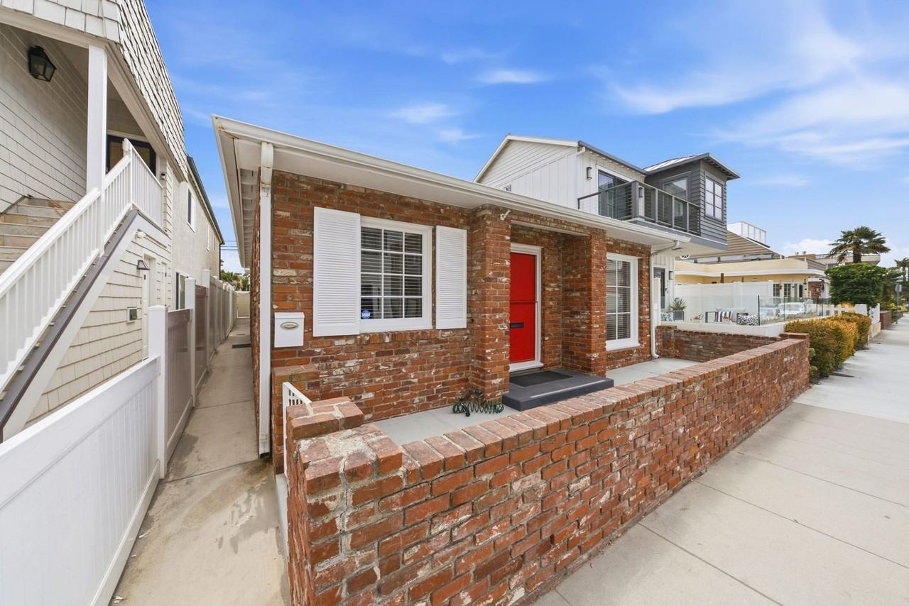 1117 W Bay Ave #A - Photo 2 of 13