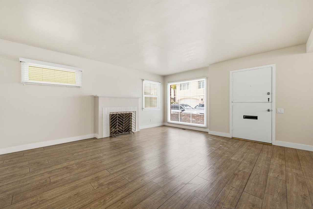 1117 W Bay Ave #A - Photo 7 of 13