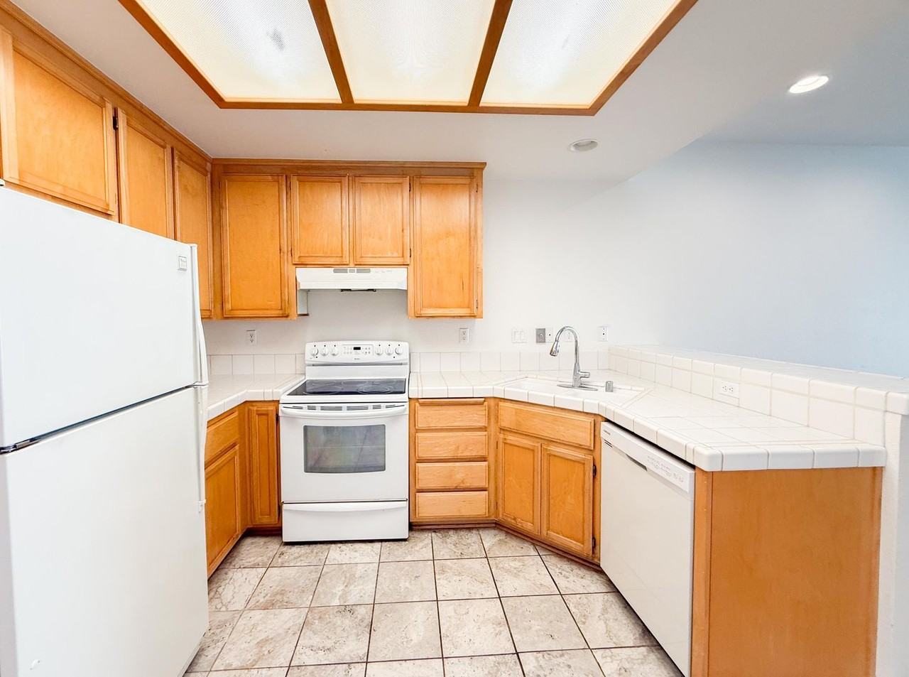 2527 Baywood Way - Photo 7 of 27