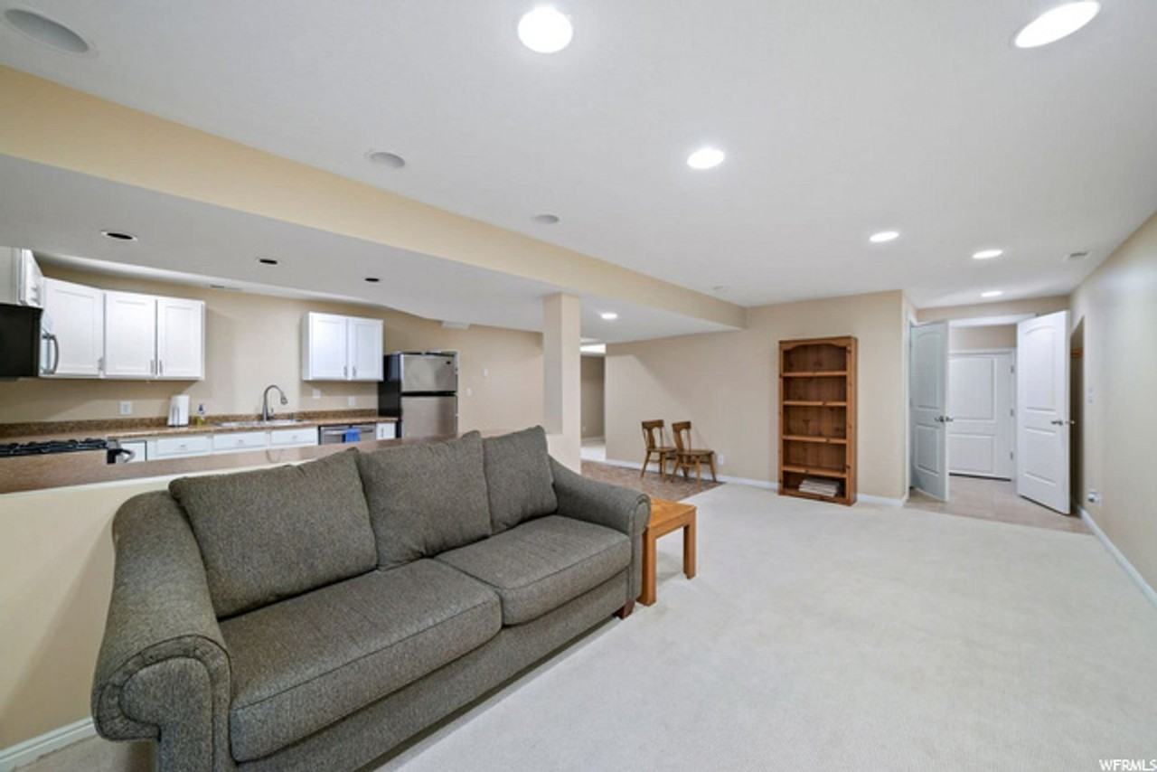 3891 E Cunninghill Dr - Photo 4 of 14