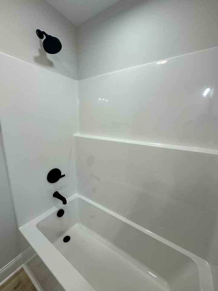 3530 Charing Cross Rd - Photo 3 of 33