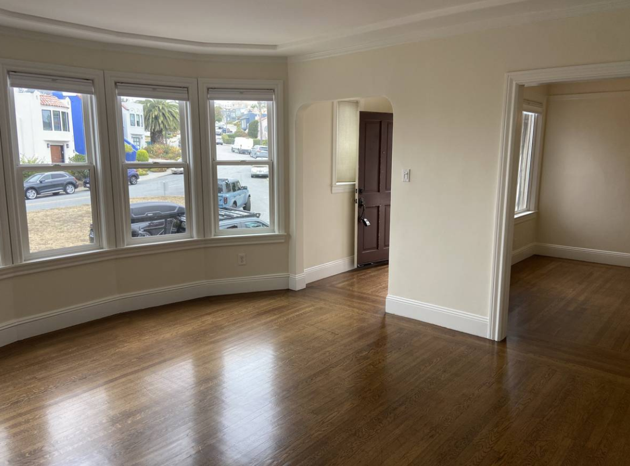 263 Justin Dr - Photo 4 of 19