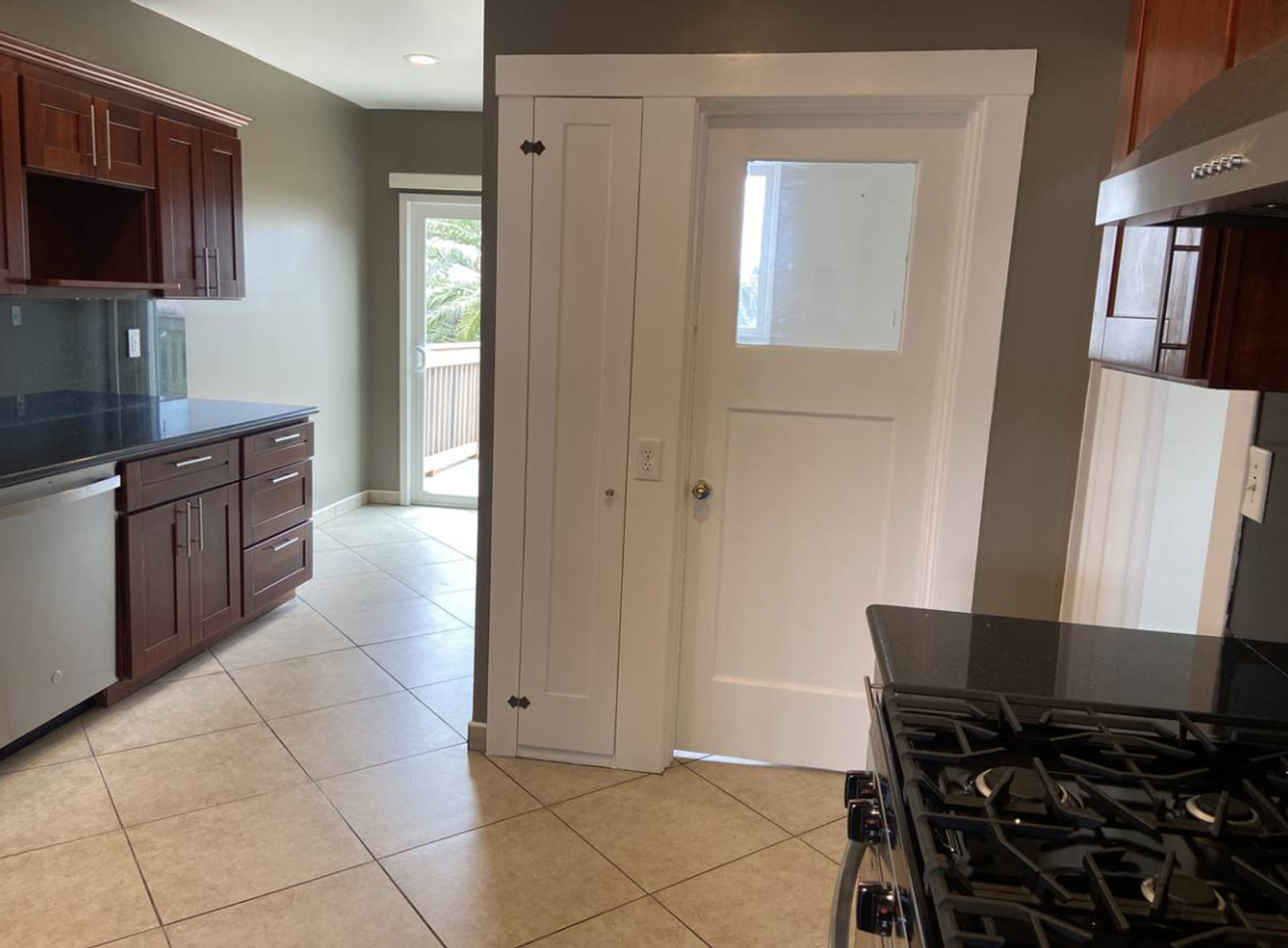 263 Justin Dr - Photo 7 of 19