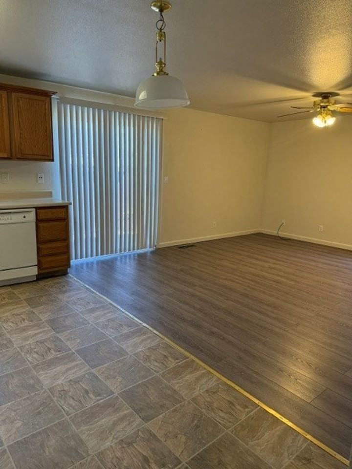 4172 Gordon St - Photo 5 of 18