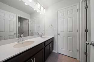 470 Hyde Park Cir - Photo 1 of 1