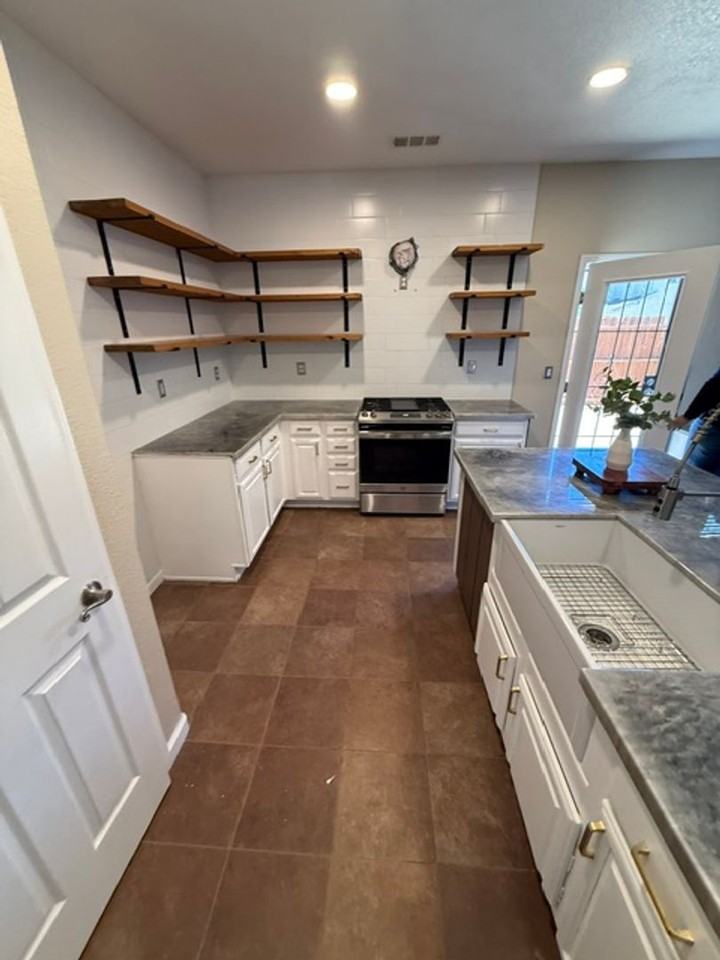 380 Barolo Cir - Photo 5 of 20