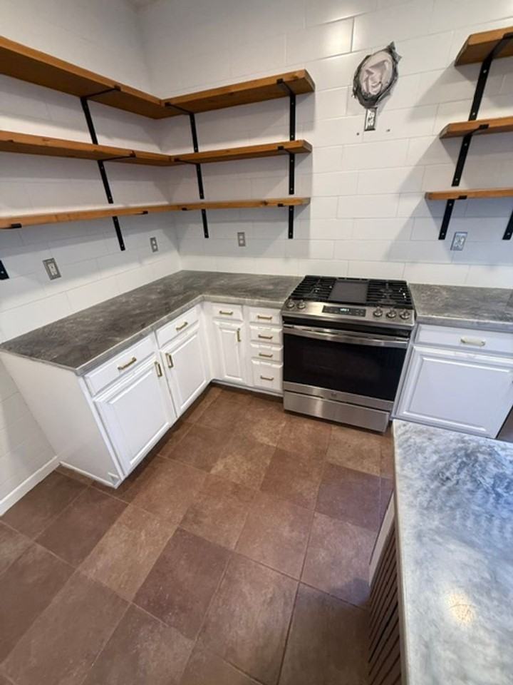 380 Barolo Cir - Photo 6 of 20
