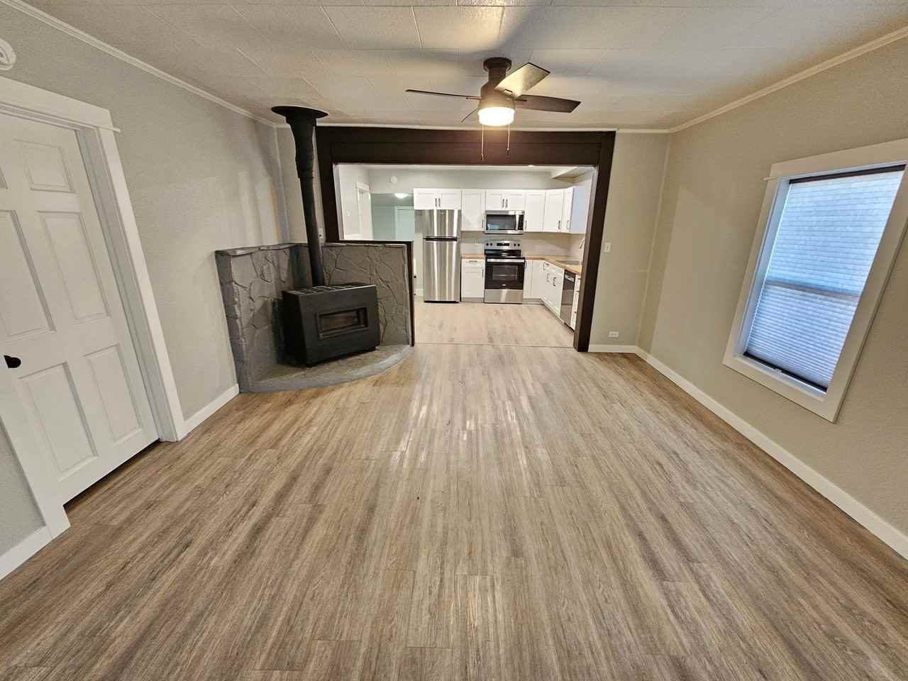 971 Walnut St - Photo 3 of 18