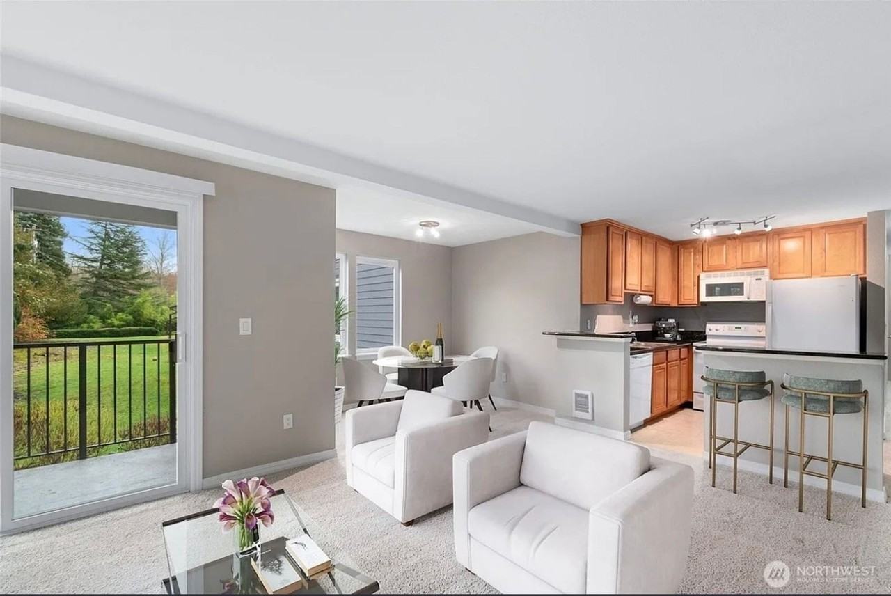20318 Bothell Everett Hwy - Photo 2 of 22