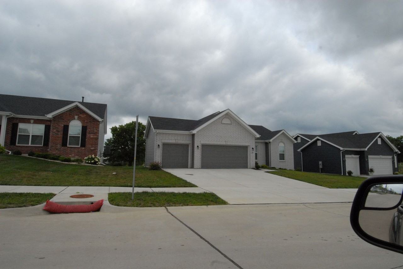297 Osprey Ct - Photo 2 of 22