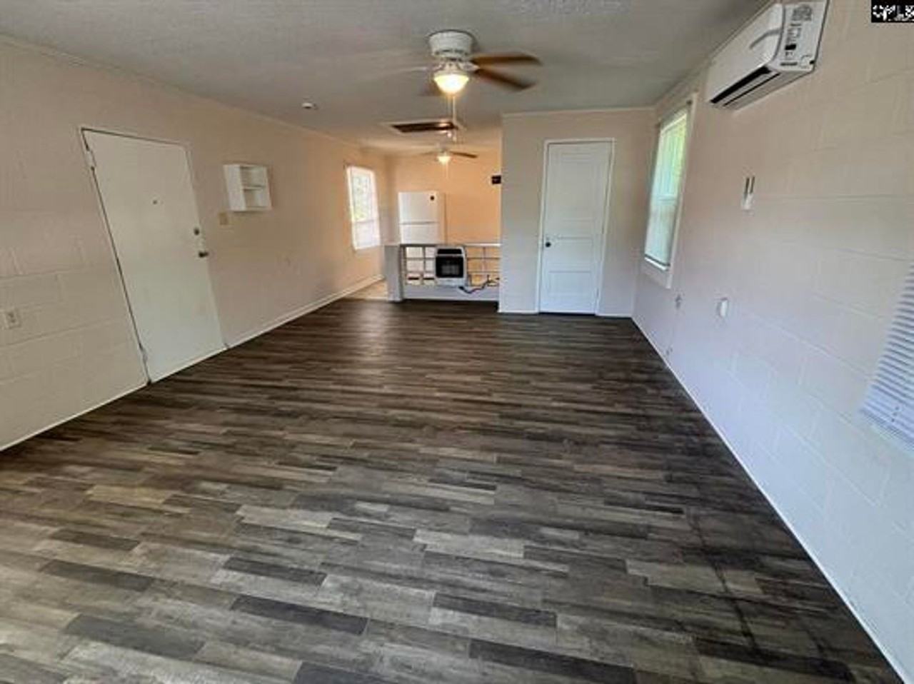 610 Poplar St - Photo 3 of 9
