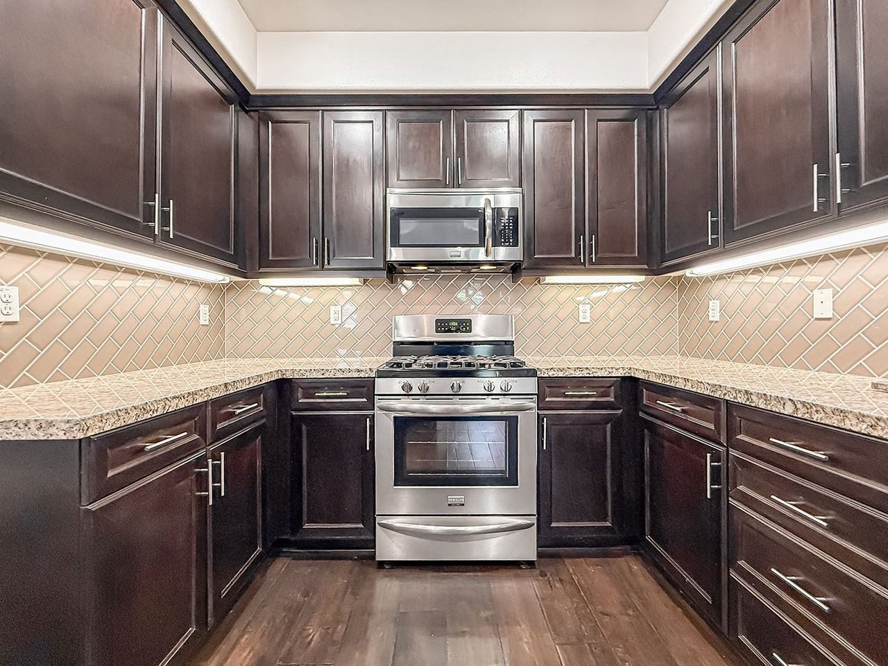 34 Secret Hollow Ln - Photo 6 of 30