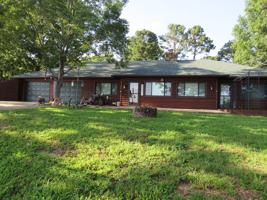 featured image of 142 Port Niangua Ln