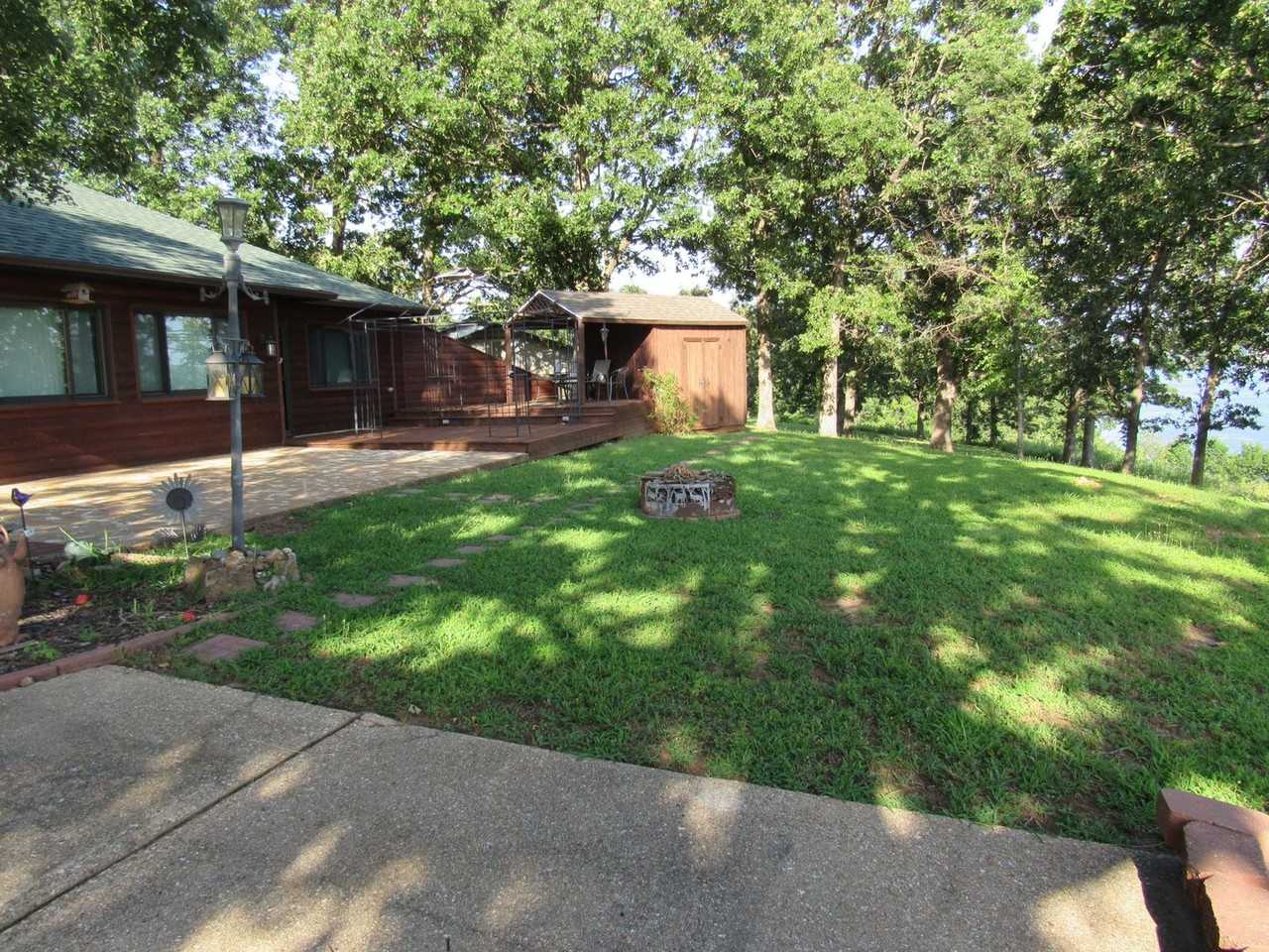 142 Port Niangua Ln - Photo 4 of 36