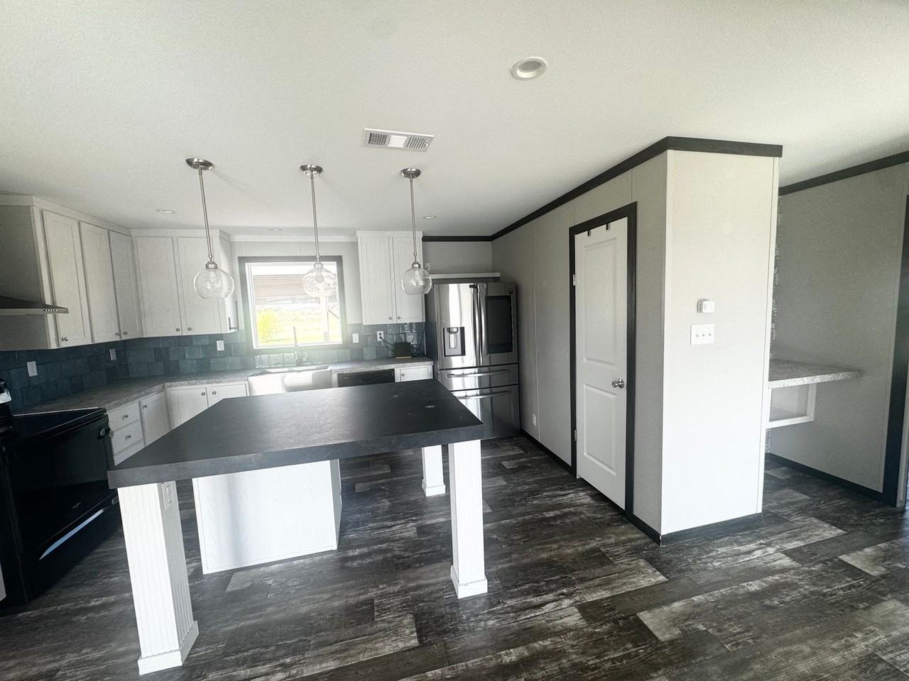 7142 W 29th St Trlr 13 - Photo 5 of 12