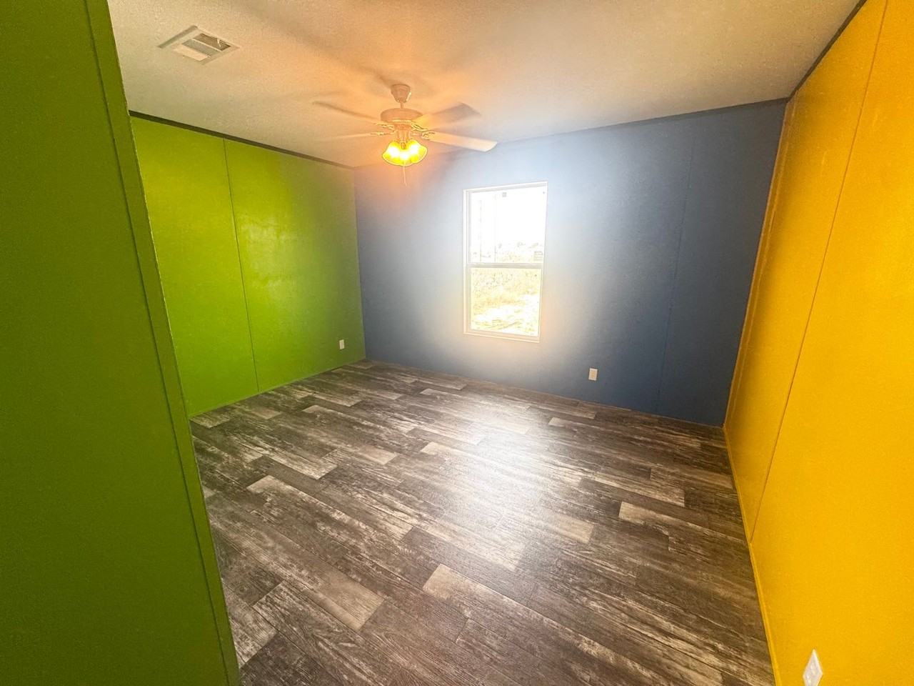 7142 W 29th St Trlr 13 - Photo 7 of 12