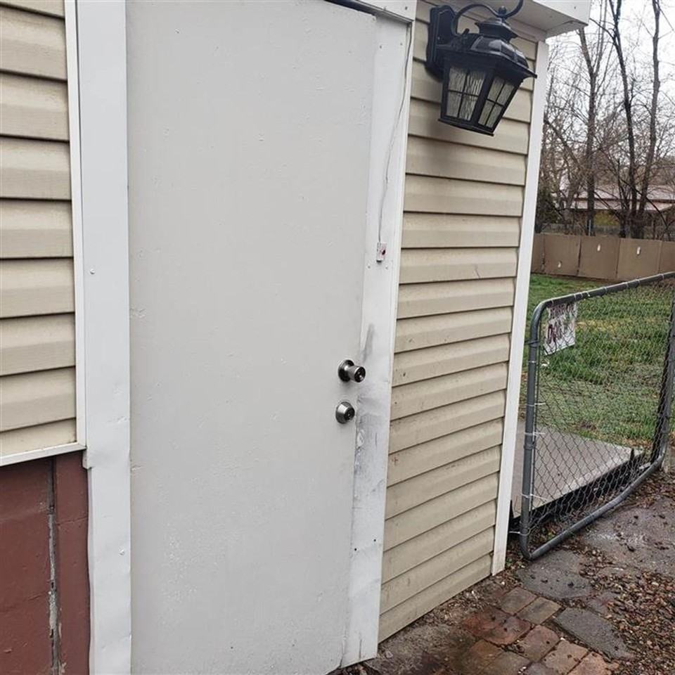685 Randolph Avenue - Photo 3 of 3