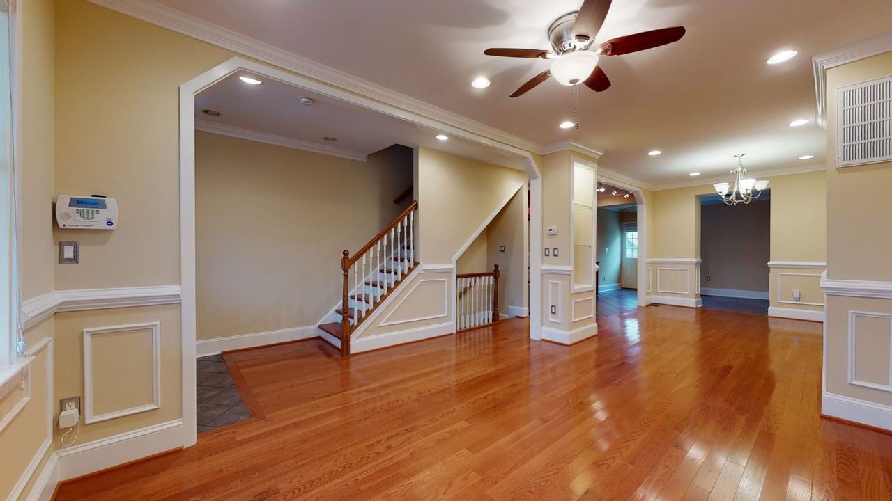 1230 Owen Pl Ne - Photo 2 of 40