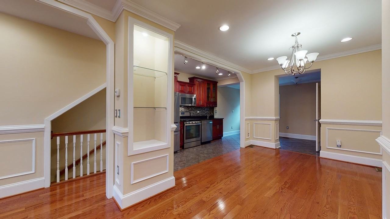 1230 Owen Pl Ne - Photo 6 of 40
