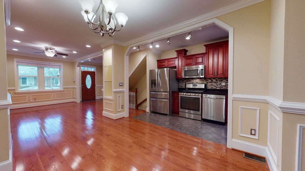 1230 Owen Pl Ne - Photo 7 of 40