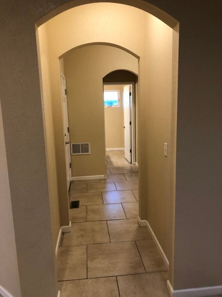 6504 Watusi Rd - Photo 5 of 30