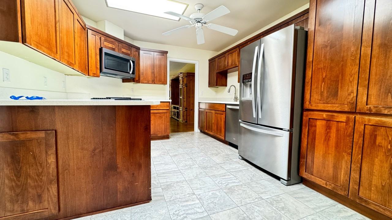 6208 N Rockglen Rd - Photo 4 of 20