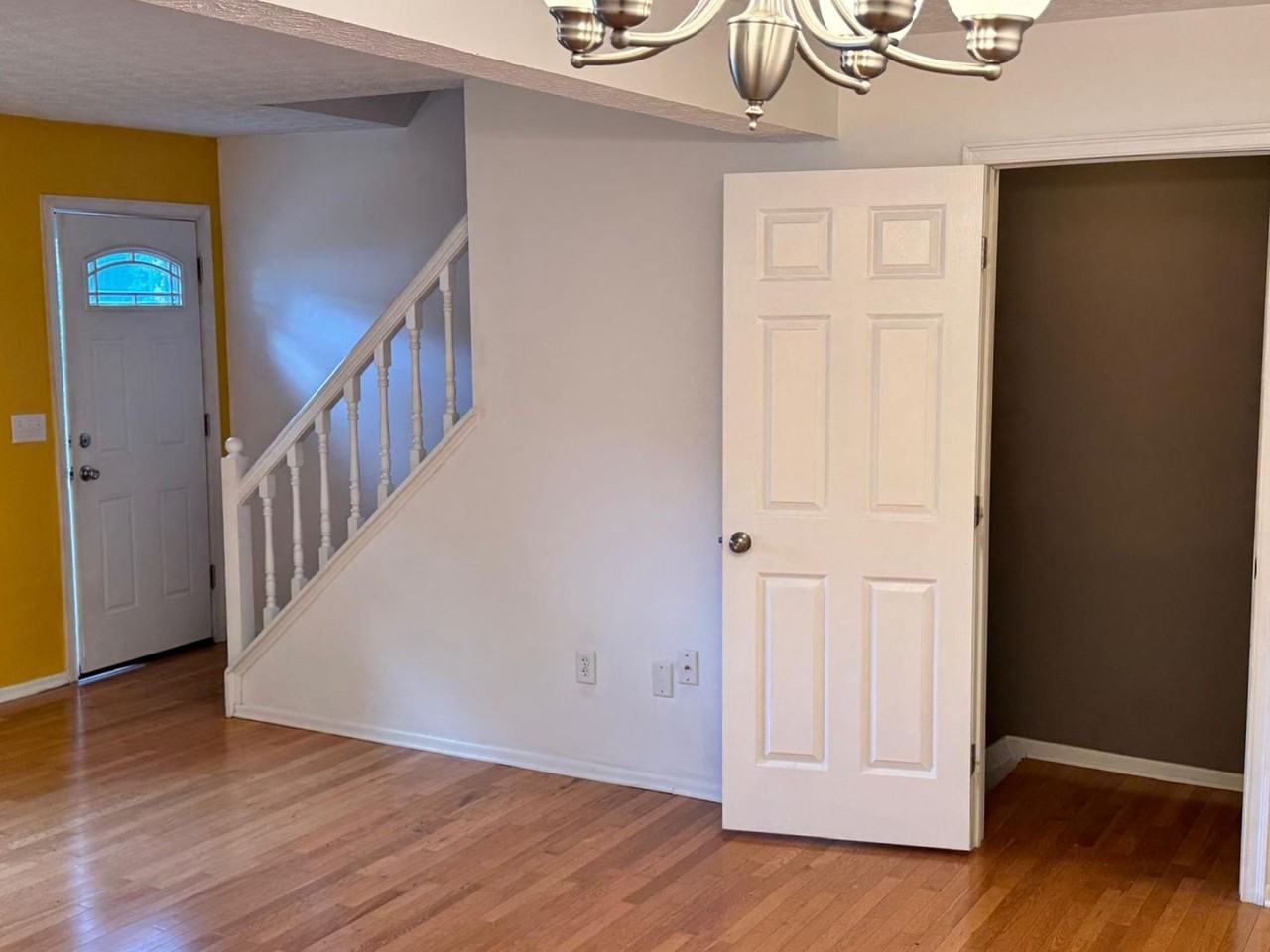 1238 Michigan Ave - Photo 5 of 27