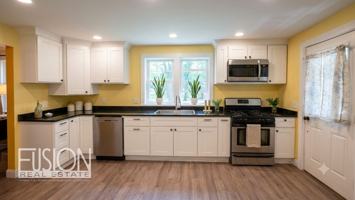 featured image of 282 Ethan Allen Pkwy