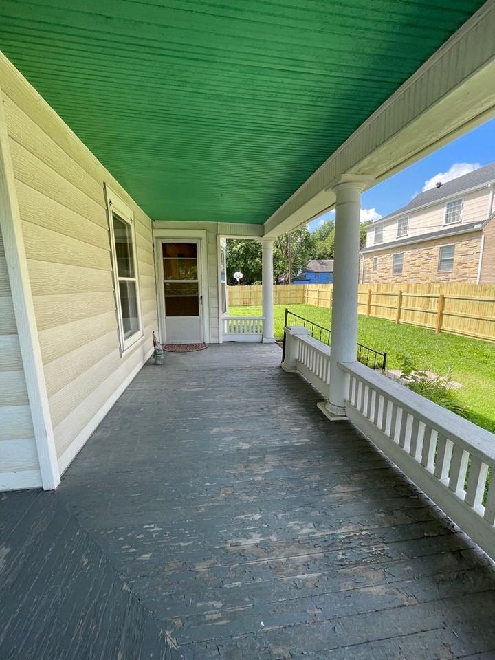 615 E 6th Ave - Photo 4 of 50