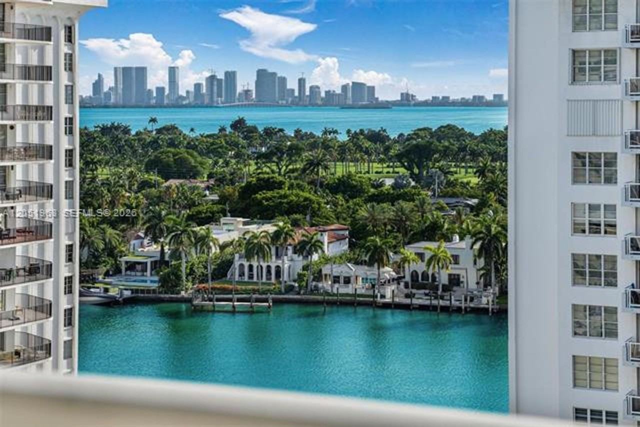 5701 5701 Collins Ave appt 1415 - Photo 6 of 30