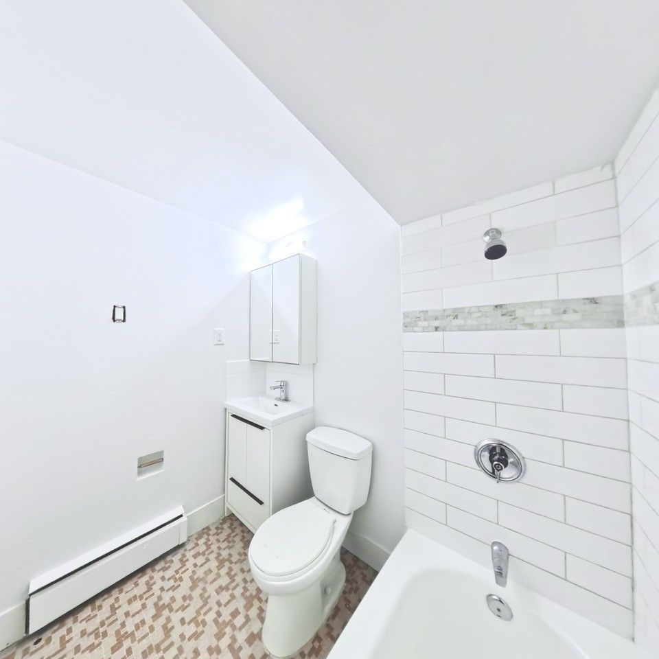 1540 Haro Street - Photo 7
