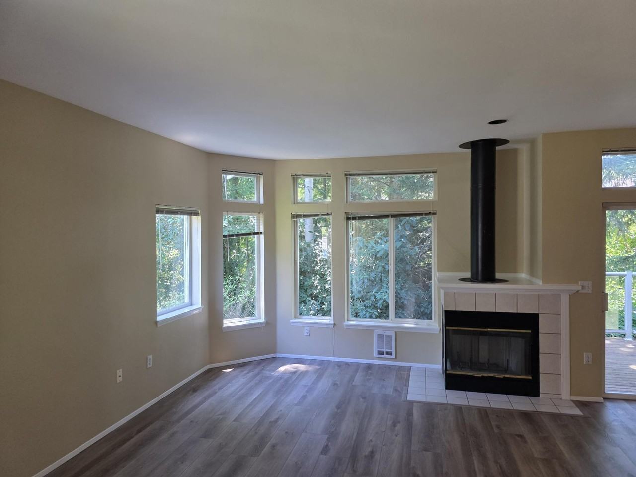 12539 Ne 7th Pl #1 - Photo 2 of 16
