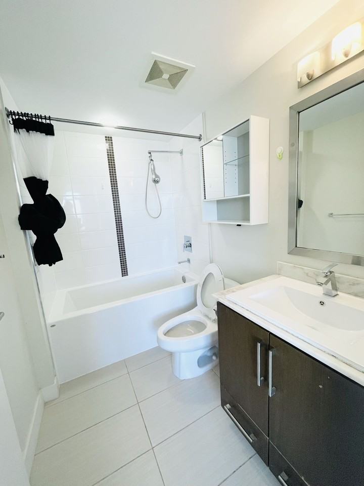 8068 Westminster Highway #111* - Photo 6 of 12
