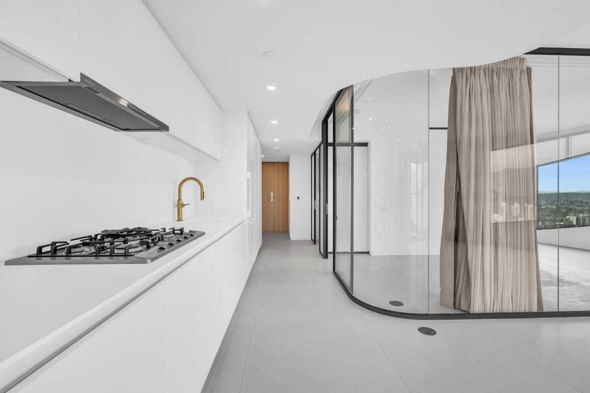 1033 Nelson Street - Photo 2