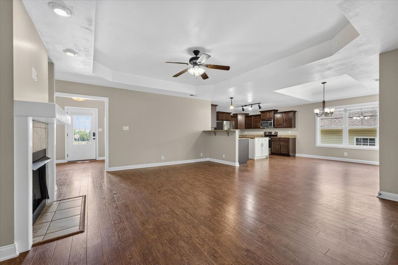 2228 Killington Dr - Photo 7 of 36