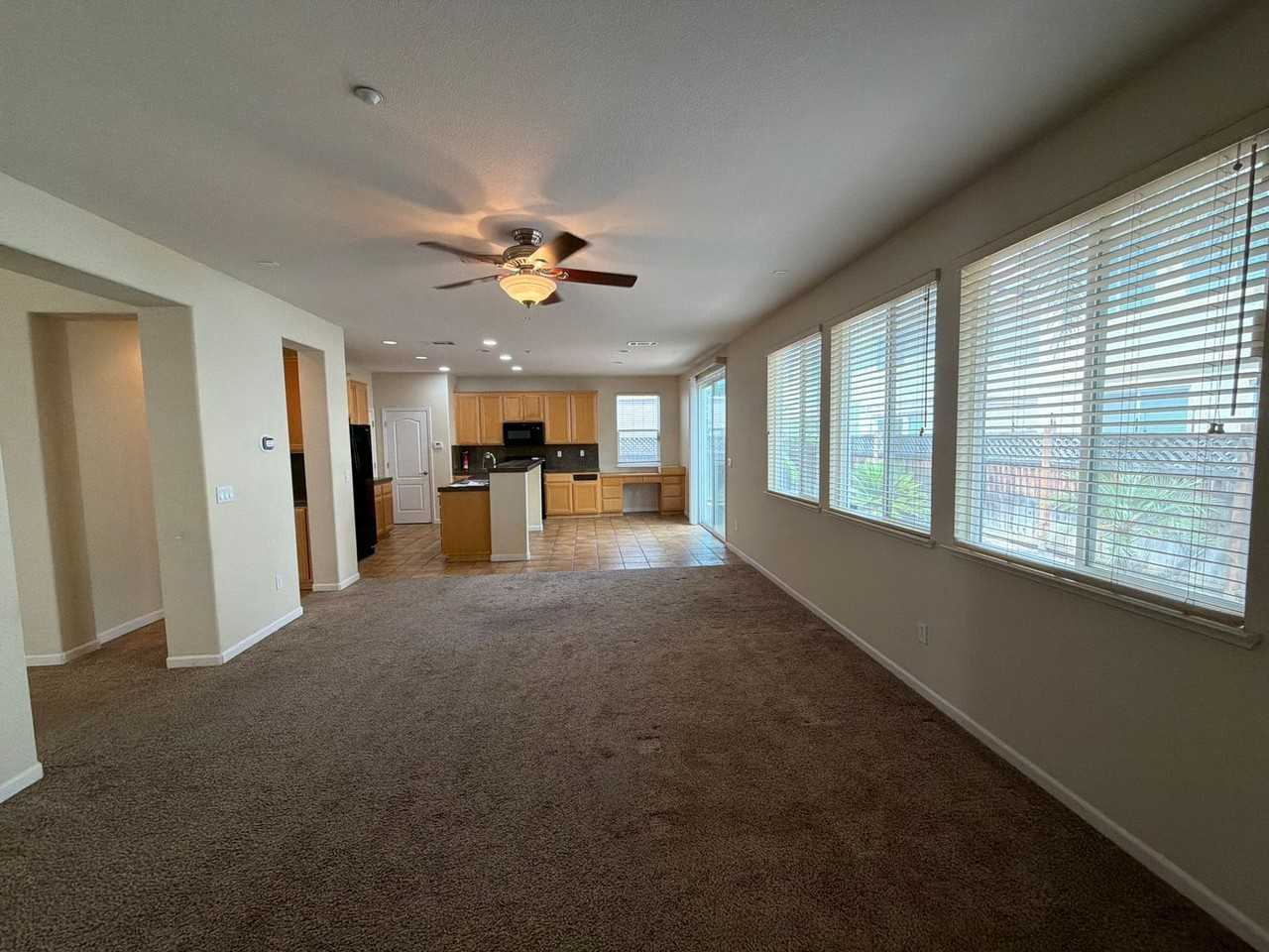 1866 White Sands St - Photo 3 of 12