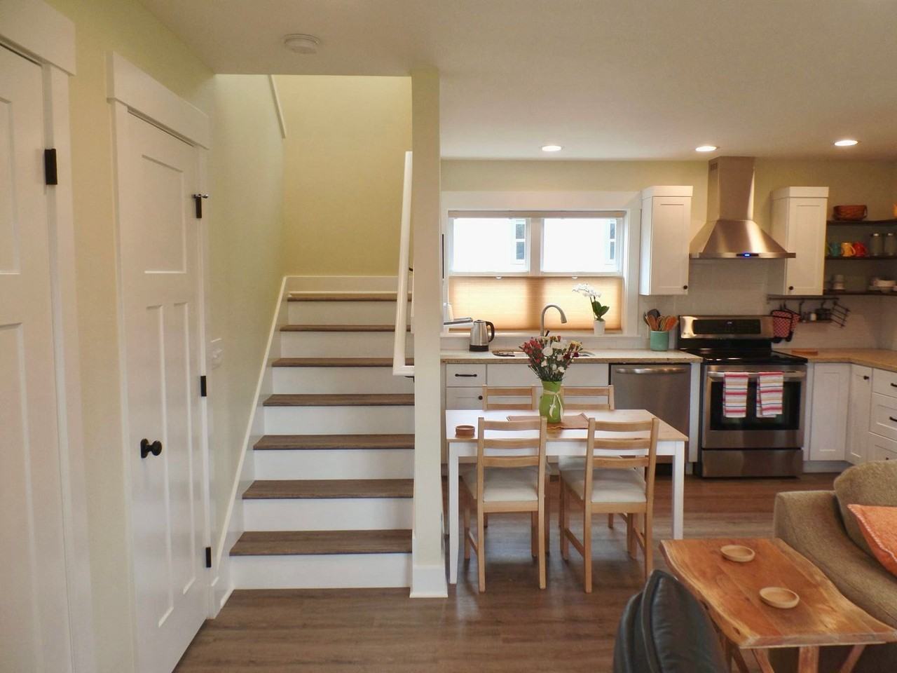 519 N 97th St - Photo 3 of 14