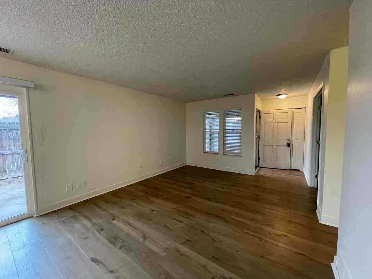 5918 S Willow Way - Photo 5 of 26