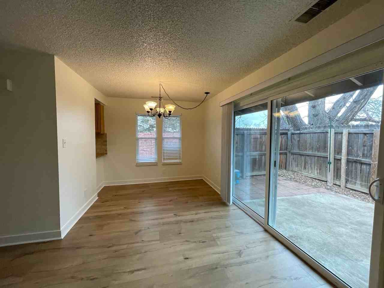 5918 S Willow Way - Photo 6 of 26