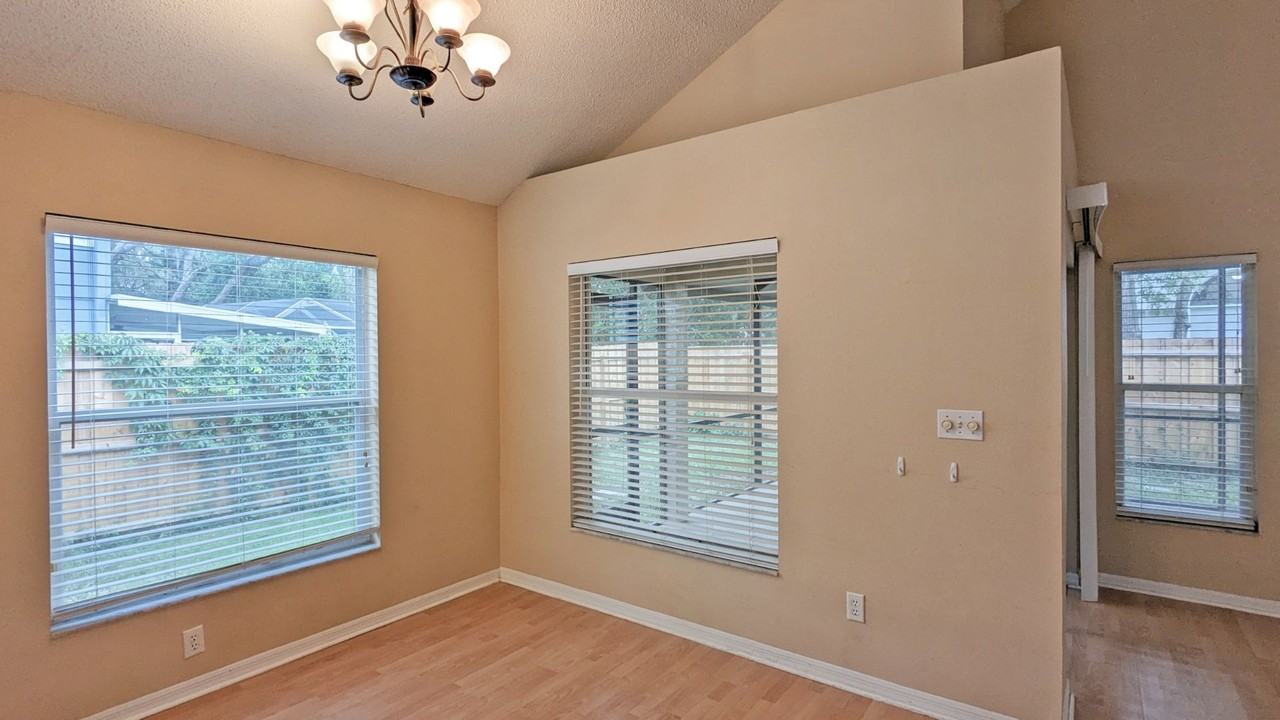 4029 Quail Briar Dr - Photo 7 of 20